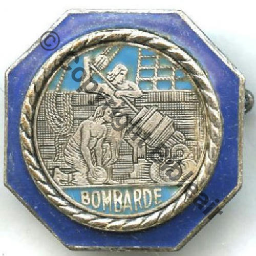 BOMBARDE  TORPILLEUR BOMBARDE 1937.42  AB SM Bol poinconne  Dos lisse irreg Sc.STELLA 78EurInv 
